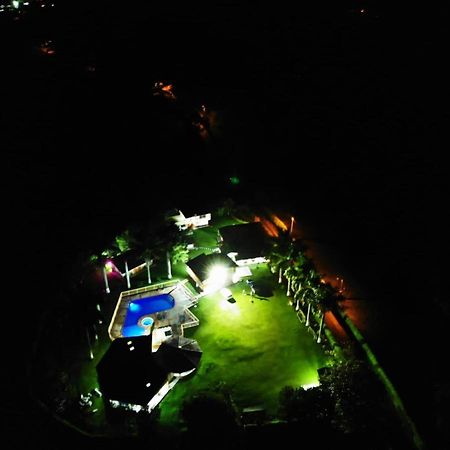 Alojamiento Campestre Hawaii モンテネグロ エクステリア 写真